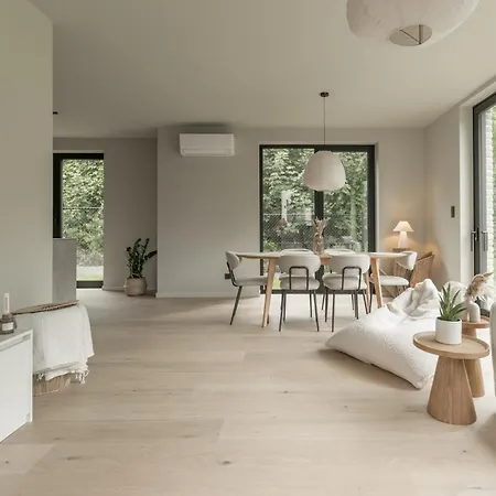Aan De Maas - Vakantiewoning Neerhof